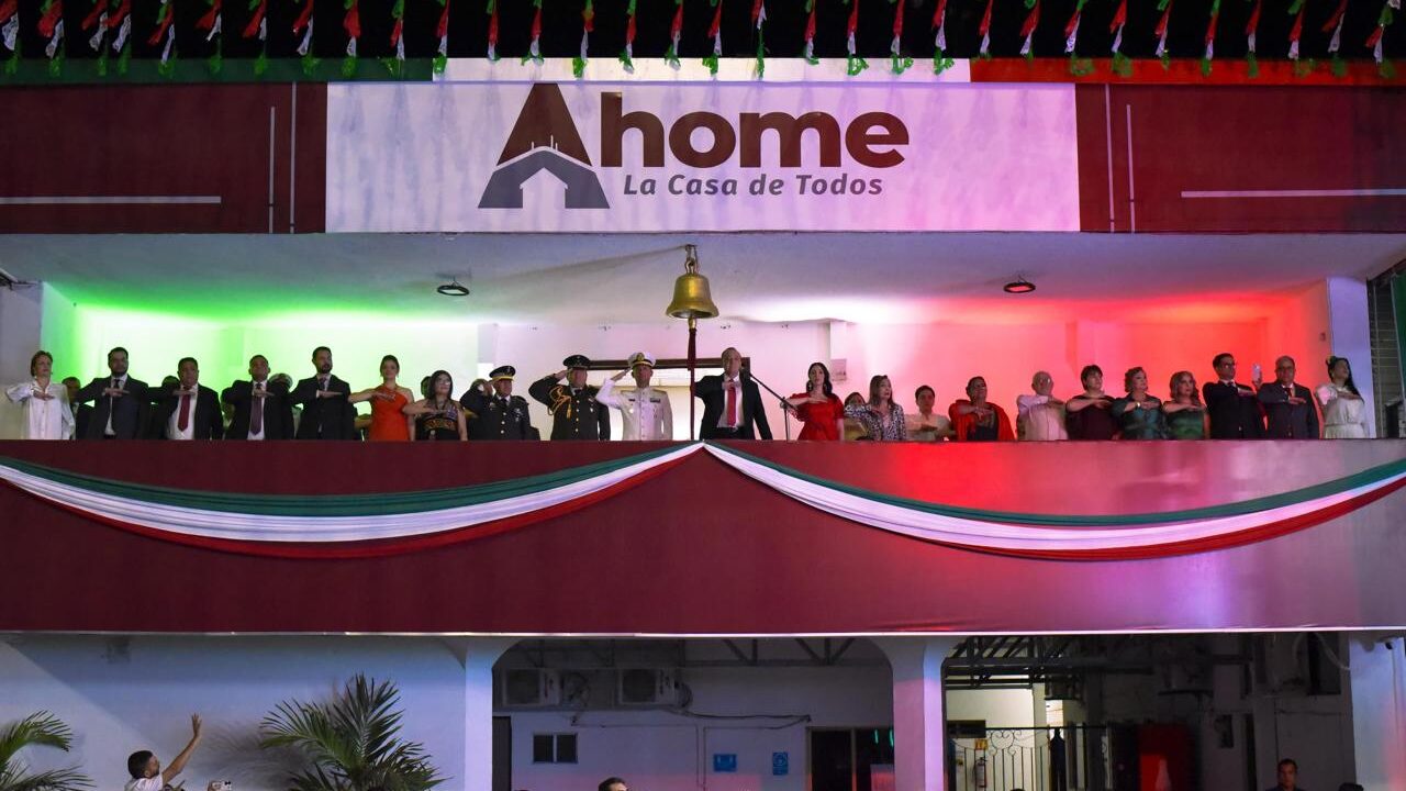 Más de 14 mil de ahomenses corean ¡Viva México! ¡Viva Ahome!