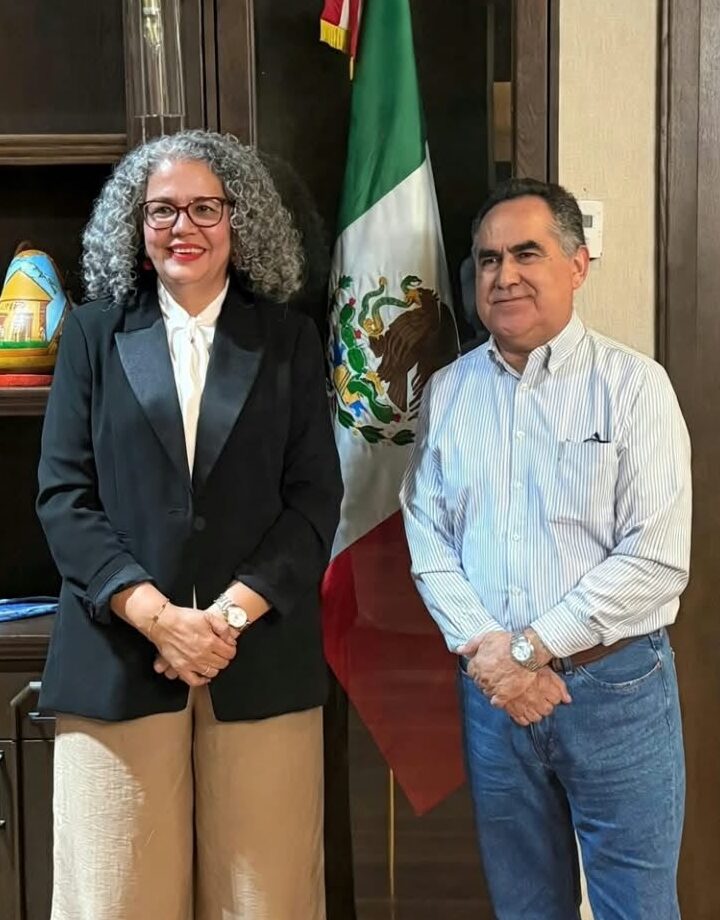 Jesús Madueña y la Gobernadora Graciela Domínguez estrechan diálogo para atender temas universitarios