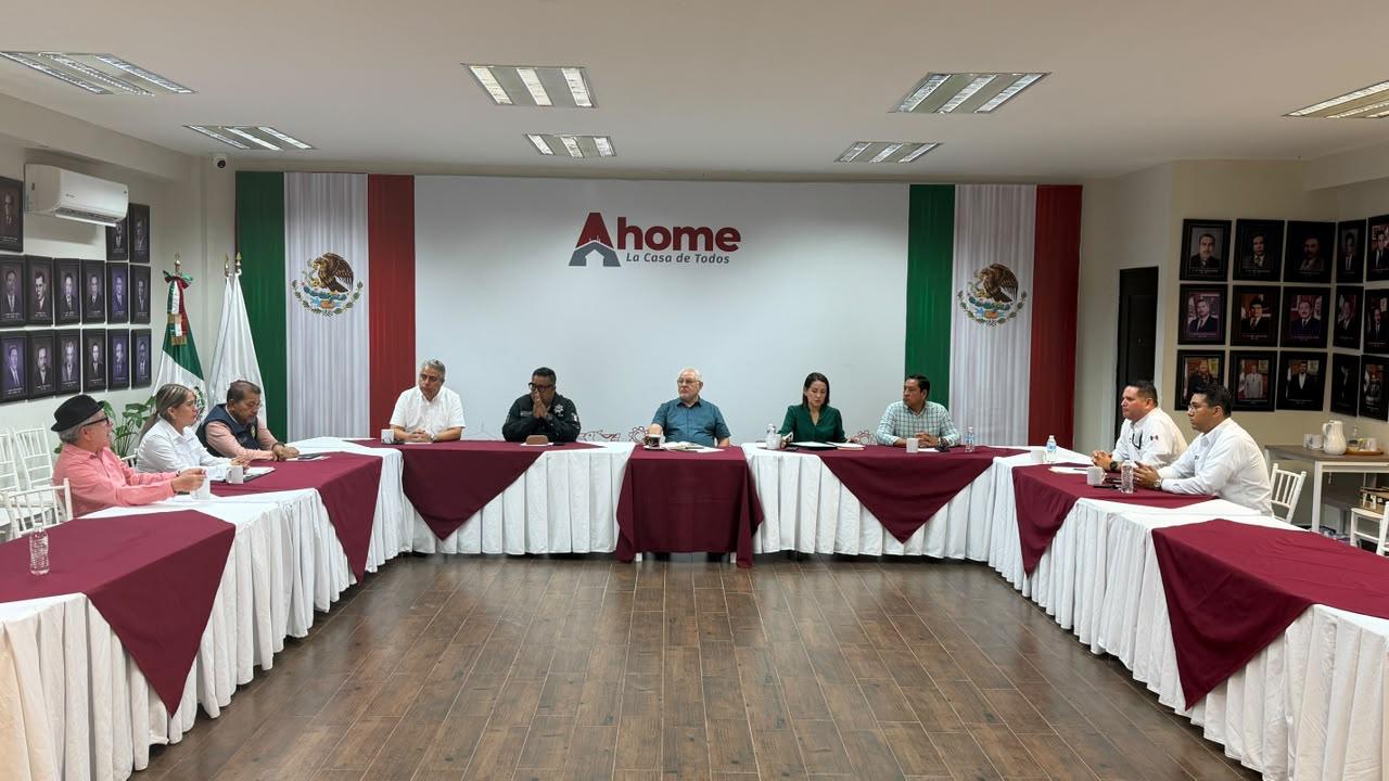 Se reúnen funcionarios municipales y de la CFE para revisar estrategias de solución a la problemática de apagones