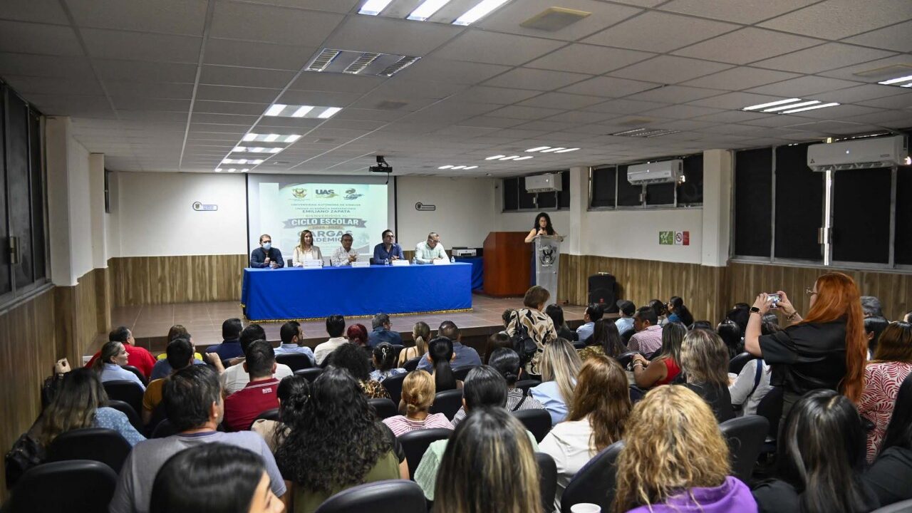 Garantizan transparencia y certeza laboral en la Preparatoria Emiliano Zapata