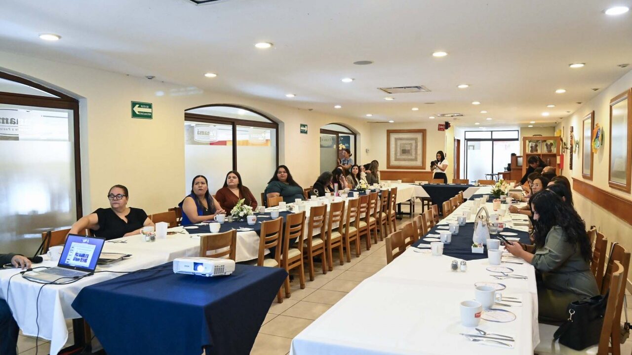La UAS conmemora el Día Nacional del Trabajador Social y reconoce la labor de la profesión