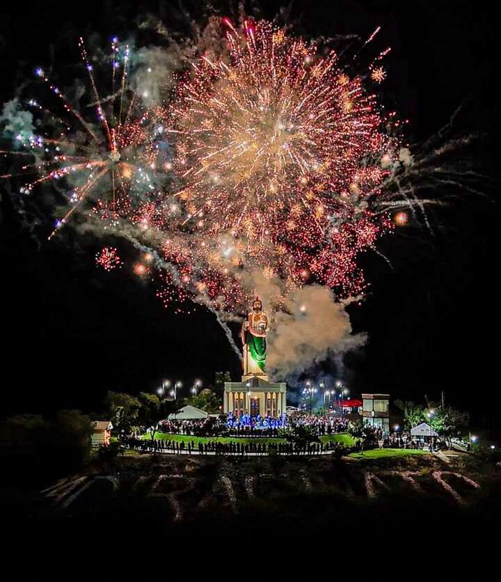 ¡Badiraguato está de fiesta! Miles de devotos visitan el Parque Mirador con motivo del Día de San Judas Tadeo