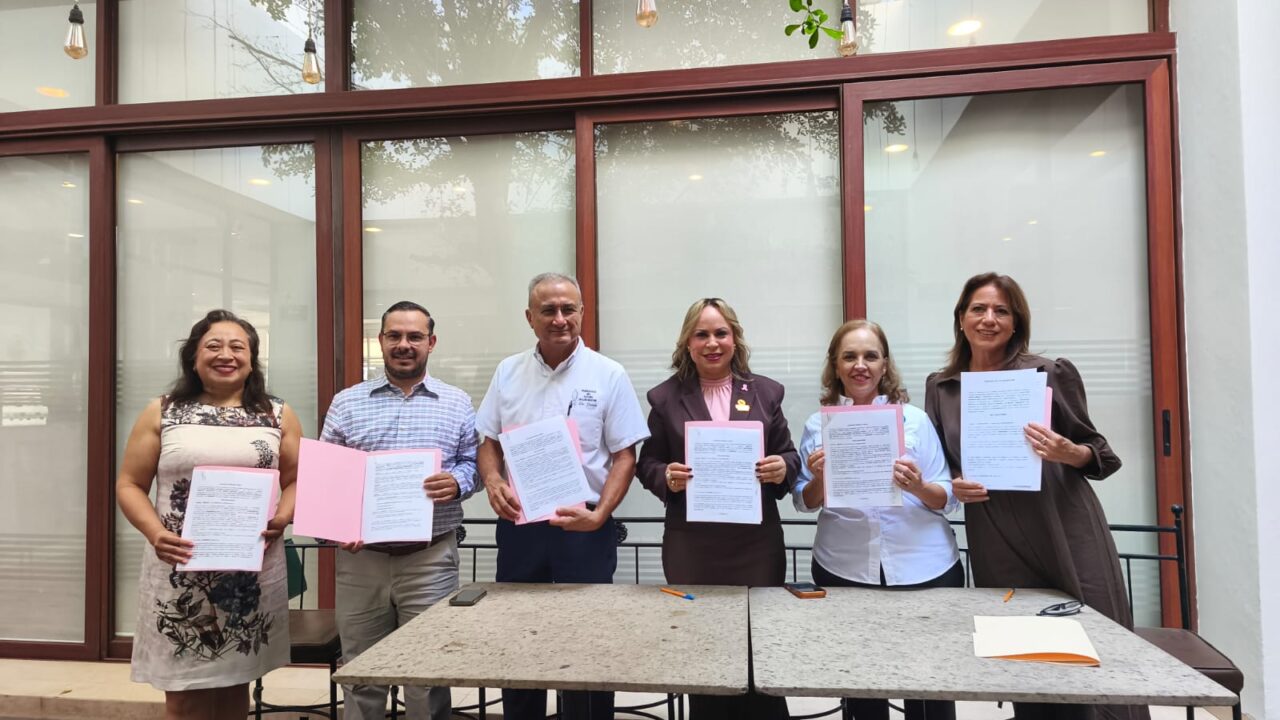 AMMJE Los Mochis firma seis convenios con áreas de salud para la prevención del cáncer de mama