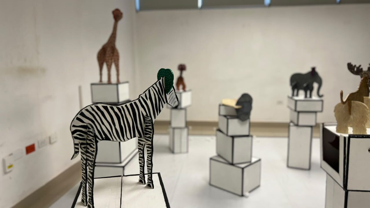 “Zoo fantástico” llena de fantasía a niños en la Biblioteca Morelos